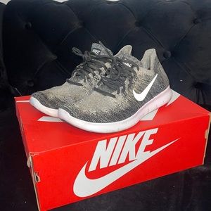 Nike Running Shoe Grey